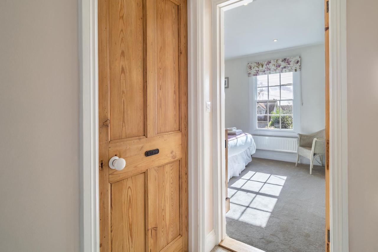 Adorable Cottage With A Log Burner In Heavenly Village - Constable Lodge Nayland Eksteriør billede