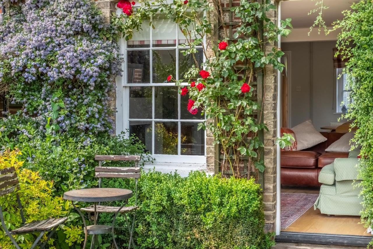 Adorable Cottage With A Log Burner In Heavenly Village - Constable Lodge Nayland Eksteriør billede