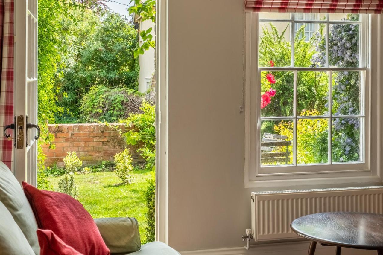 Adorable Cottage With A Log Burner In Heavenly Village - Constable Lodge Nayland Eksteriør billede